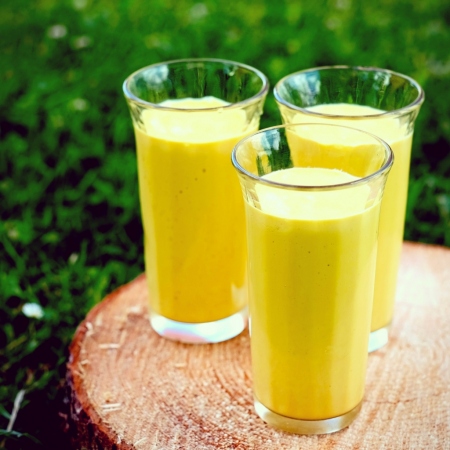 MANGO LASSI